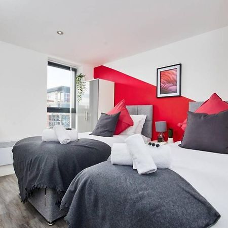 Stylish 2 Bed Apartment With Free Parking, Close To City Centre By Hass Haus Manchester Exterior photo